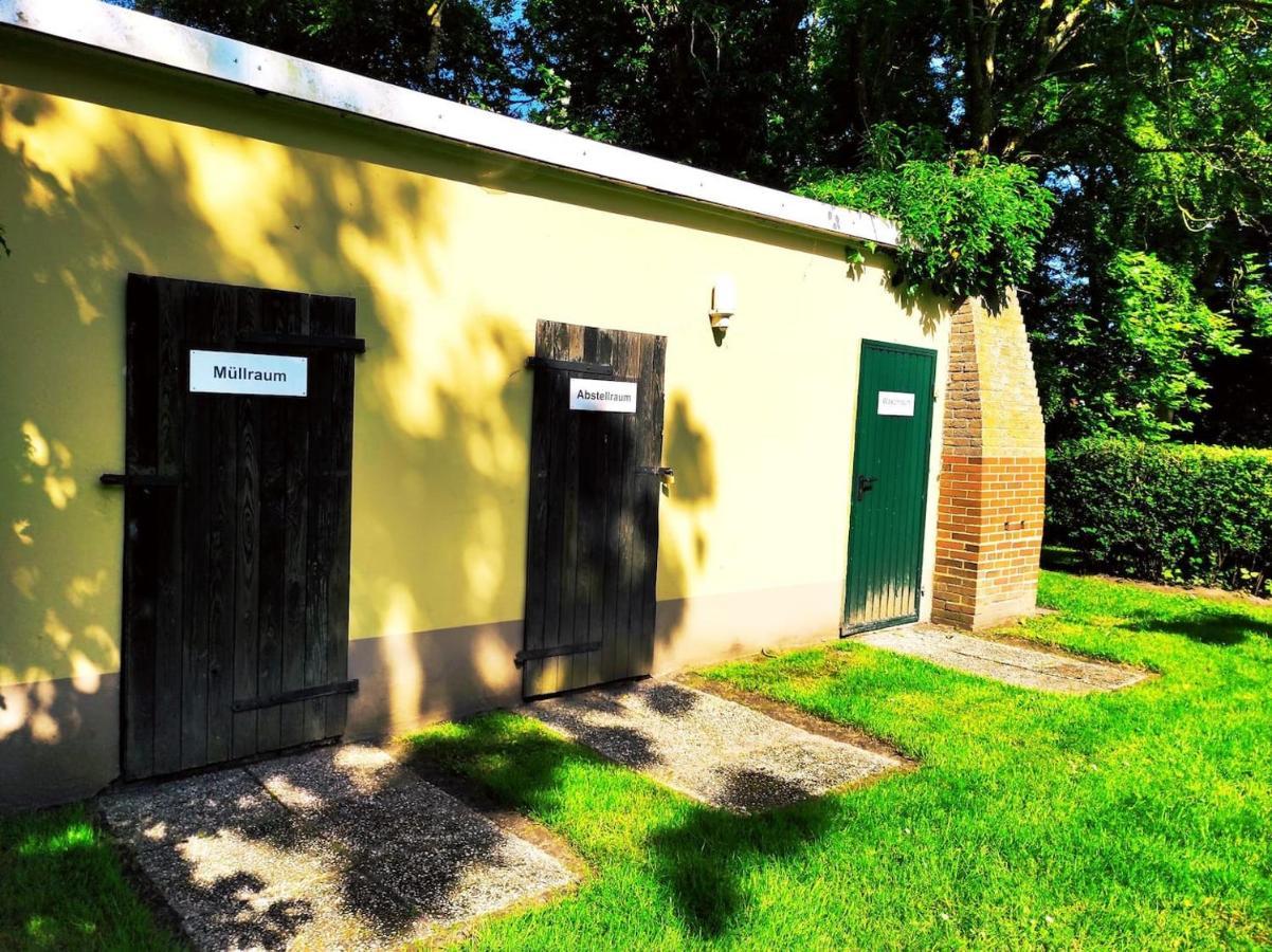 Sandkastenliebe Charmante Ferienwohnung In Villa Dornum Exterior photo